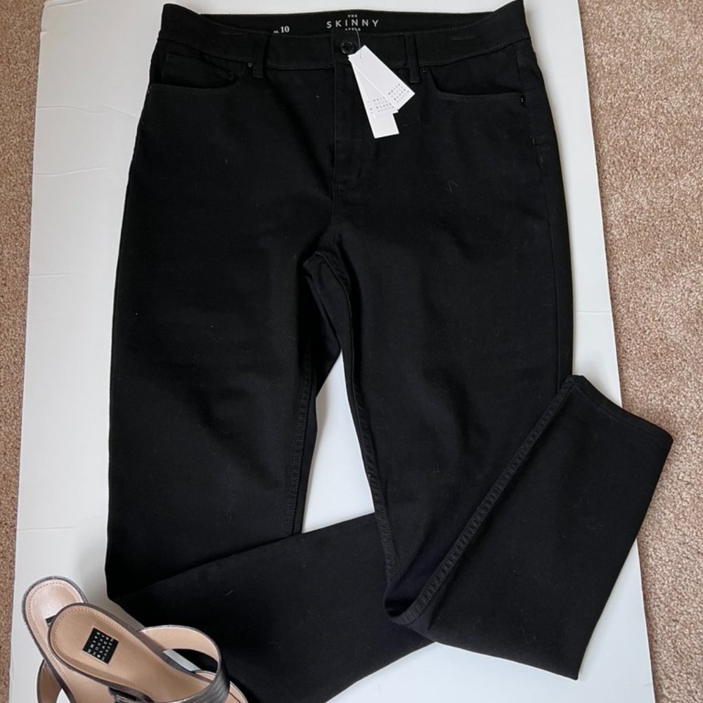 White House Black Market Skinny Ankle black jeans - Size 10R